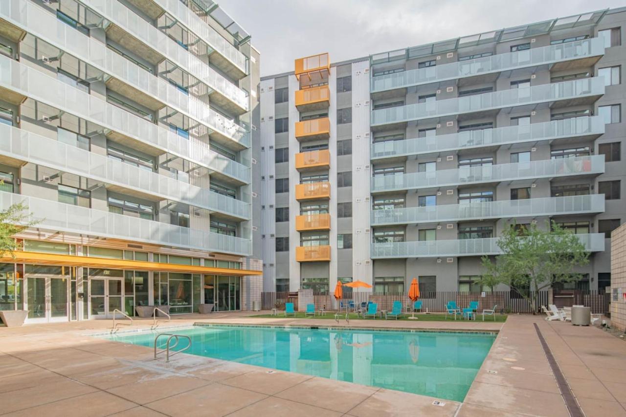 Apartemen Cozy 2bd - Dt - Gym, Pool, Parking - Sleep 8 Phoenix
