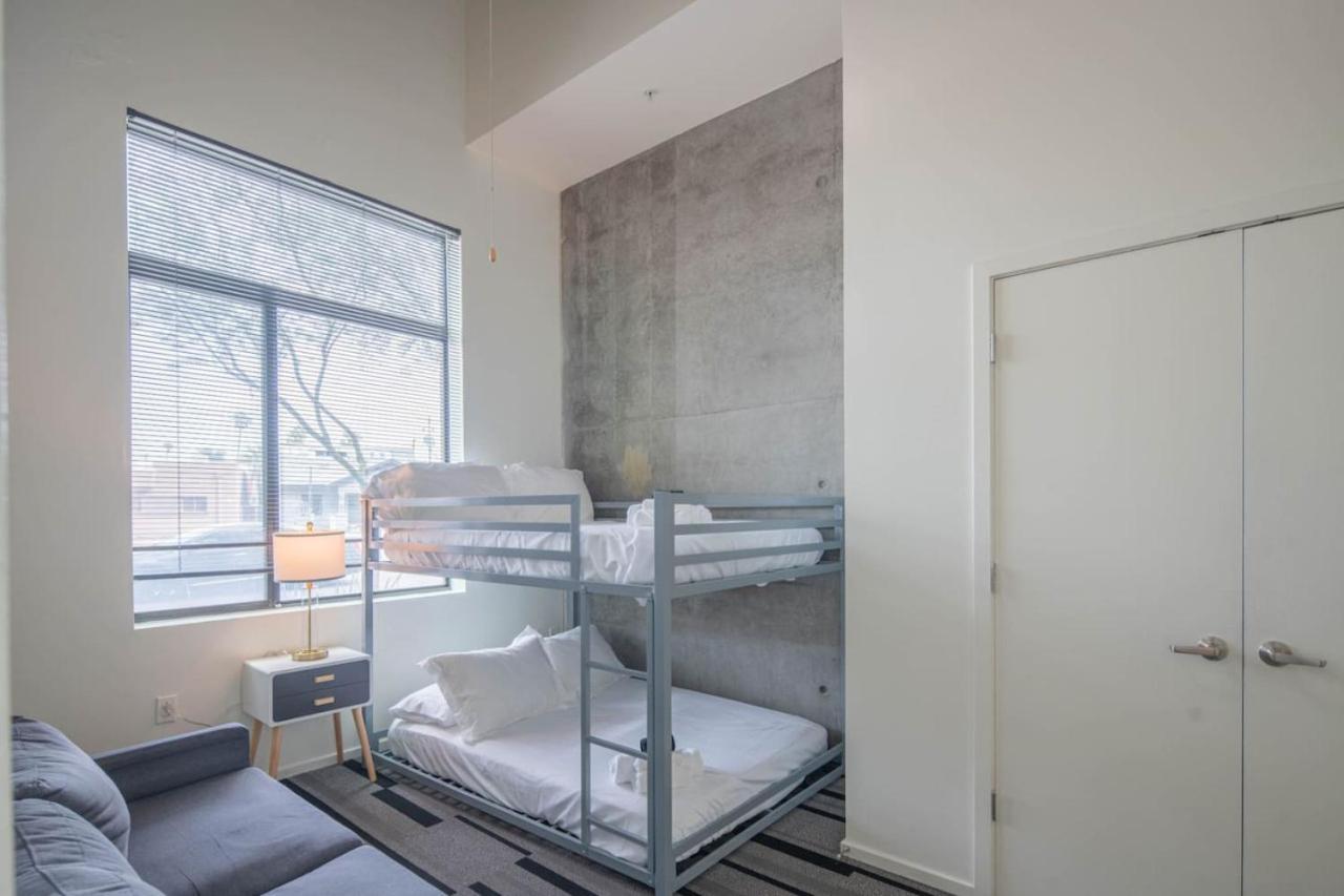 Apartemen Cozy 2bd - Dt - Gym, Pool, Parking - Sleep 8